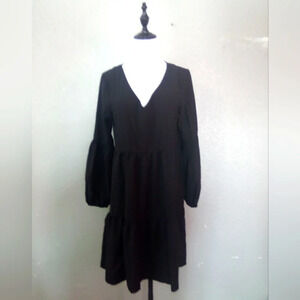 Black dress ( Box T )
